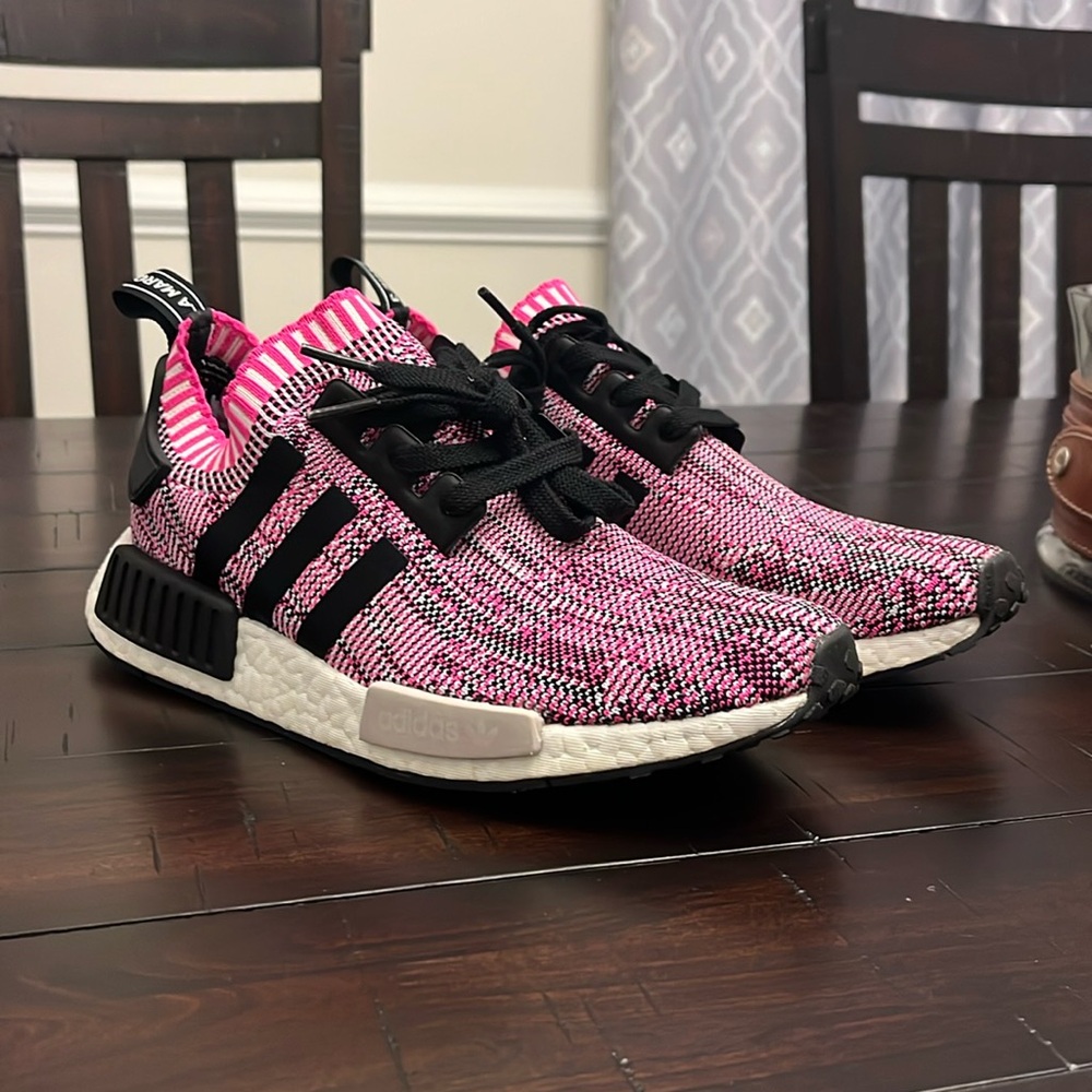 Adidas NMD_R1 NMD Shoes Sneakers pink boost BB2363 Primeknit Women’s Size 7.5